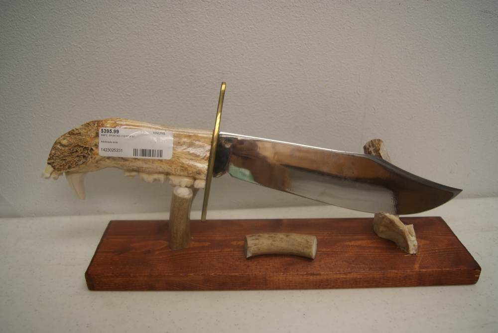HAND MADE HUNTING KNIVE WITH JAW HANDLE-img-1