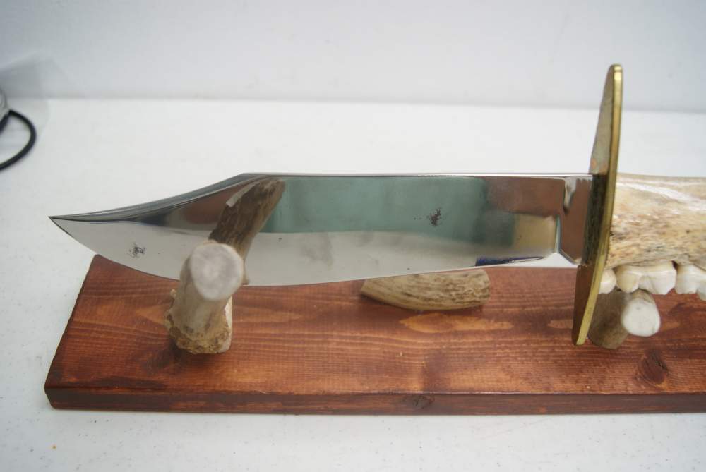HAND MADE HUNTING KNIVE WITH JAW HANDLE-img-6