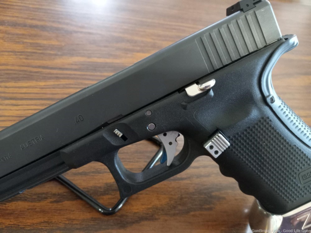 GLOCK 35 GEN 4 40 S&W PISTOL WITH MANY UPGRADES, AMMO & MAGAZINES-img-13