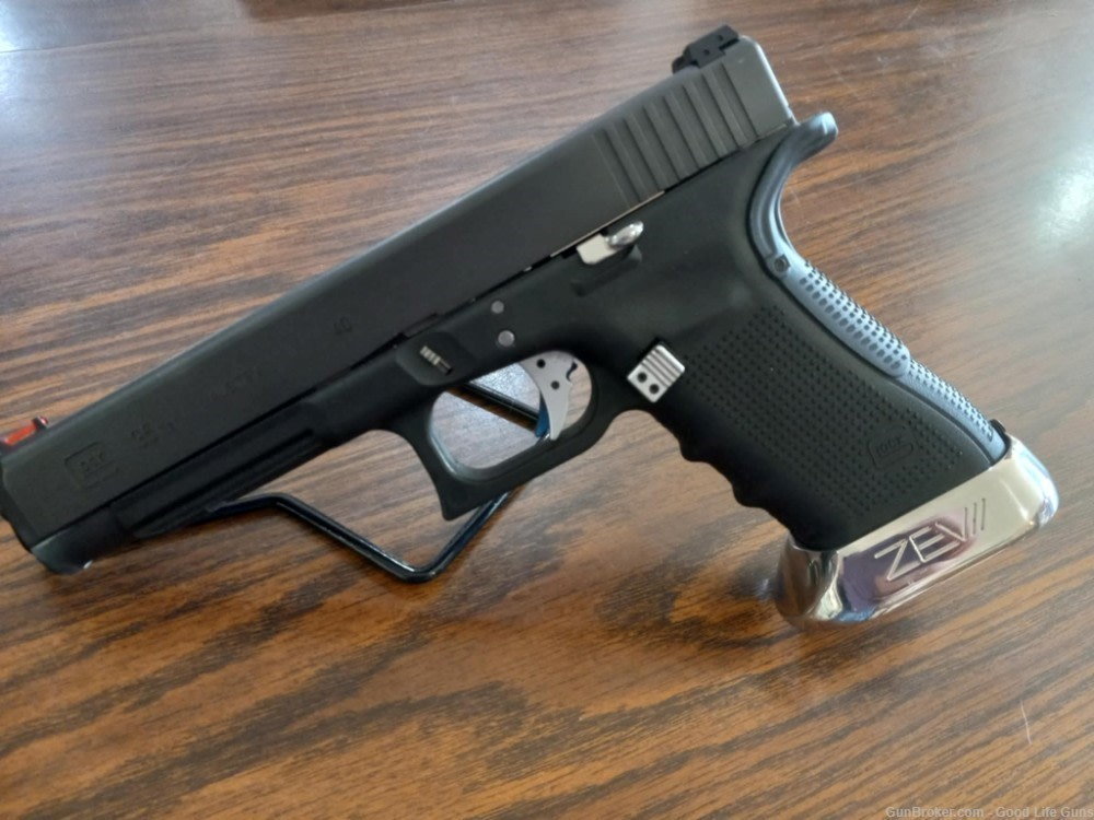 GLOCK 35 GEN 4 40 S&W PISTOL WITH MANY UPGRADES, AMMO & MAGAZINES-img-11
