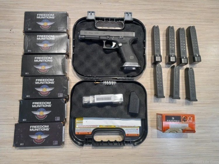 GLOCK 35 GEN 4 40 S&W PISTOL WITH MANY UPGRADES, AMMO & MAGAZINES-img-0