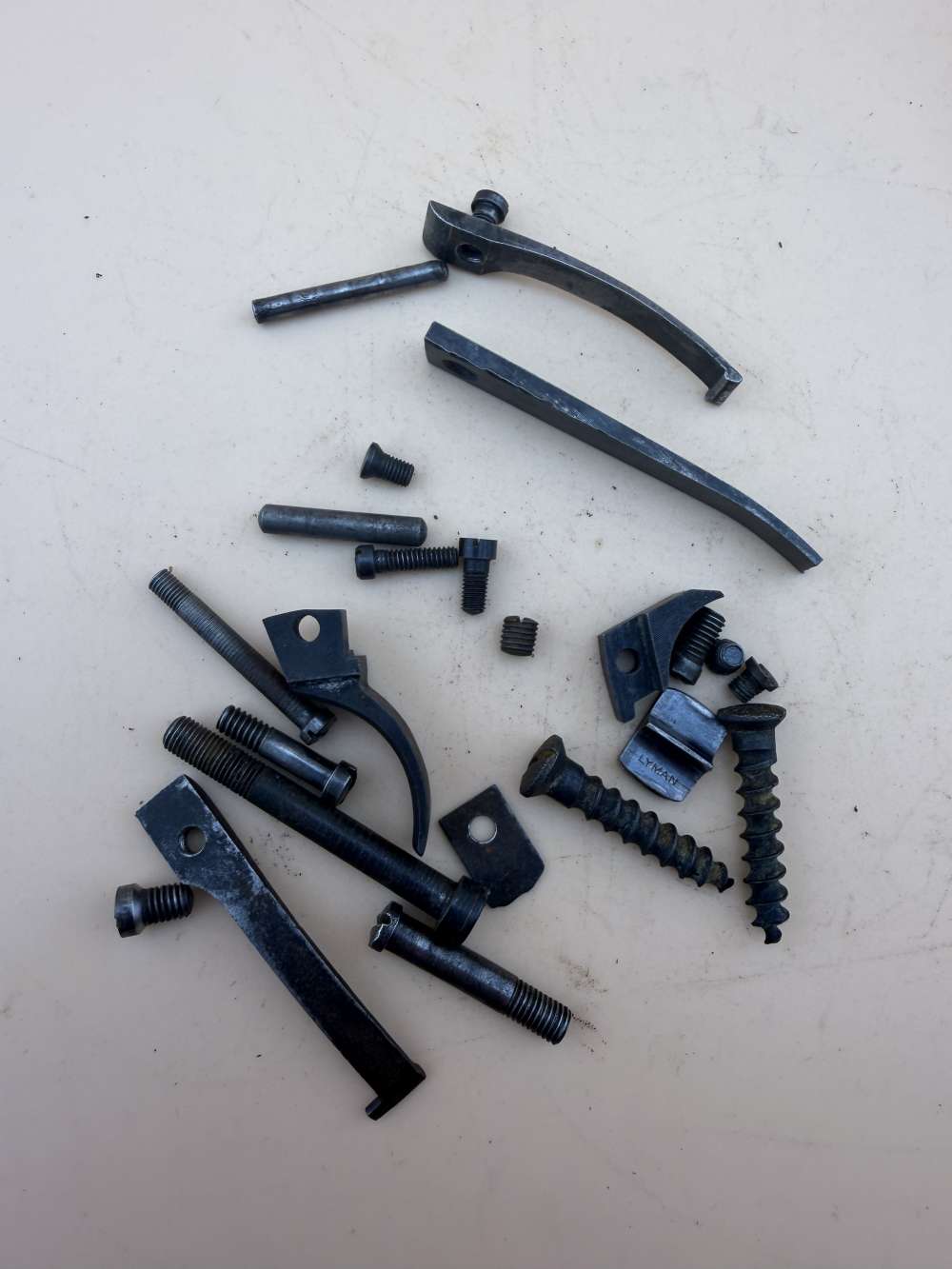 LARGE Lot of WINCHESTER Lever Action Small Parts-img-22