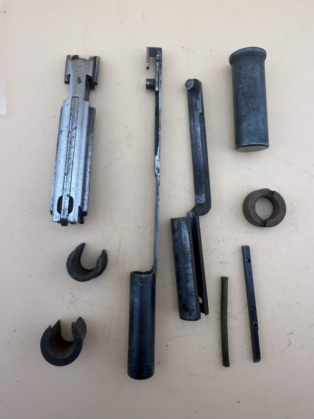LARGE Lot of WINCHESTER Lever Action Small Parts-img-24