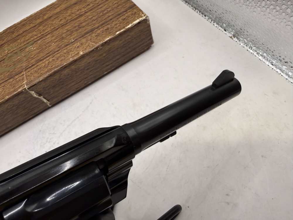 Colt Cobra First Issue Double Action Revolver original Box manual Mint 1964-img-15