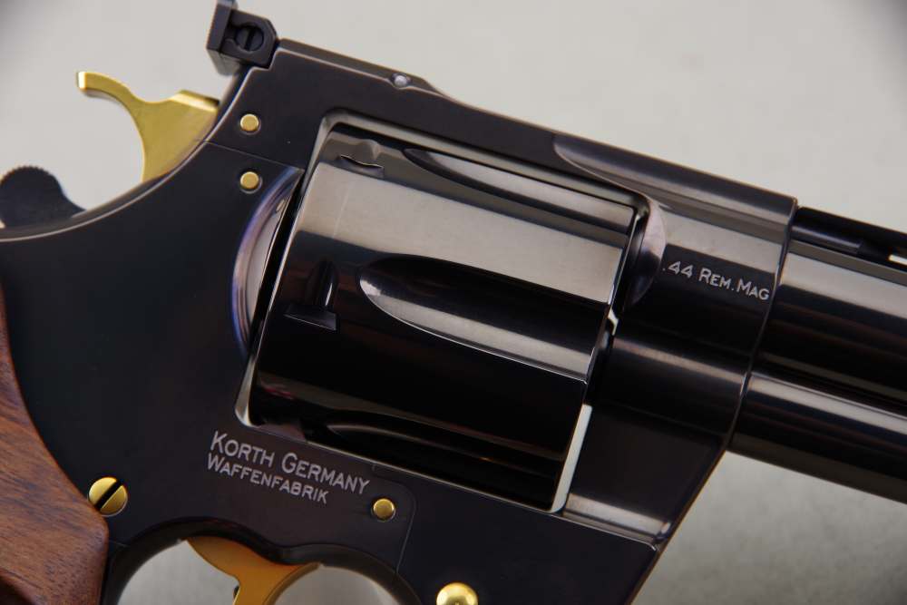 Exceptional & Scarce 2020 Korth Classic 44 Mag 6'' Black DLC 100% NIB-img-18