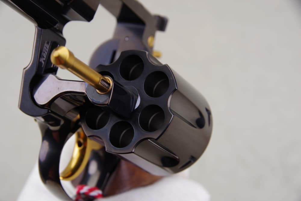 Exceptional & Scarce 2020 Korth Classic 44 Mag 6'' Black DLC 100% NIB-img-22