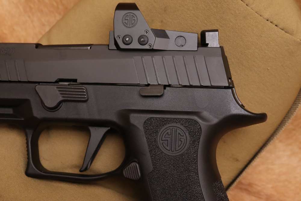 Sig Sauer P320C RXP 9mm 3.9" Semi-Automatic Pistol w/ Romeo1Pro-img-7