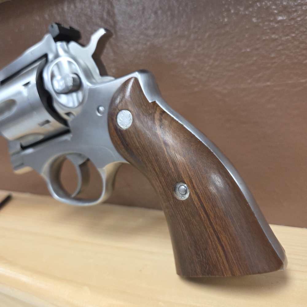 Ruger Redhawk .44 Magnum Stainless Double-Action Revolver-img-3