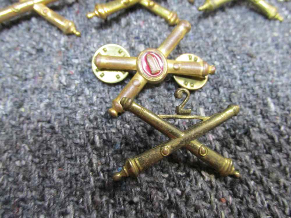 10 ASSORTED U.S. ARMY FIELD ARTILLERY COLLAR INSIGNIAS; 69th-223rd-94th-45-img-3