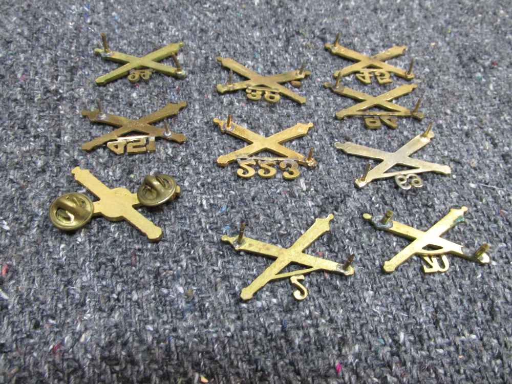 10 ASSORTED U.S. ARMY FIELD ARTILLERY COLLAR INSIGNIAS; 69th-223rd-94th-45-img-4