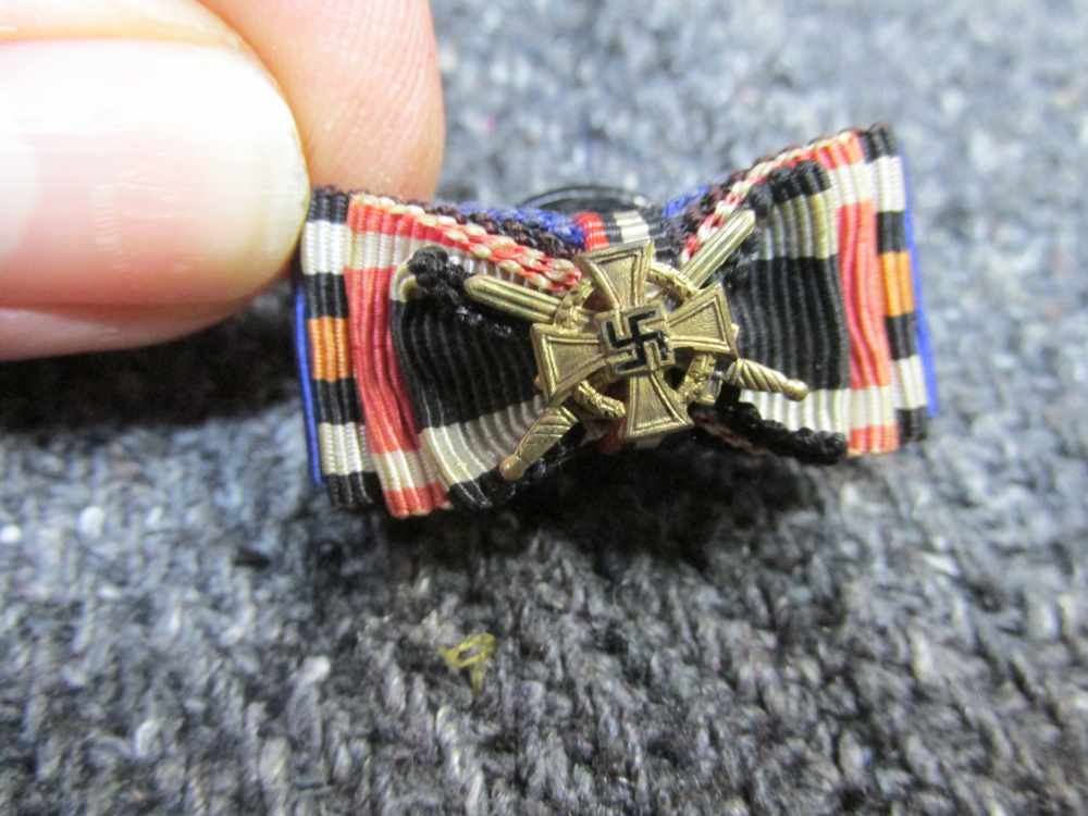 6-ORIGINAL WWI/WWII GERMAN BUTTONHOLE RIBBONS; WAR MERIT CROSS, IRON CROSS-img-1