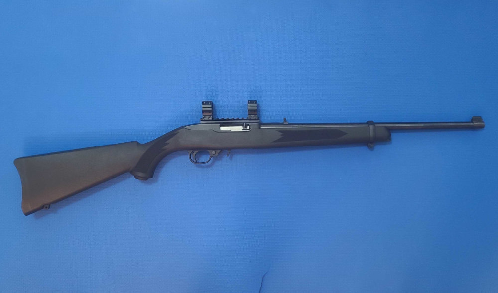 Ruger 10/22 .22lr 18.5" 1022 01151 carbine with scope bases and mount model-img-0