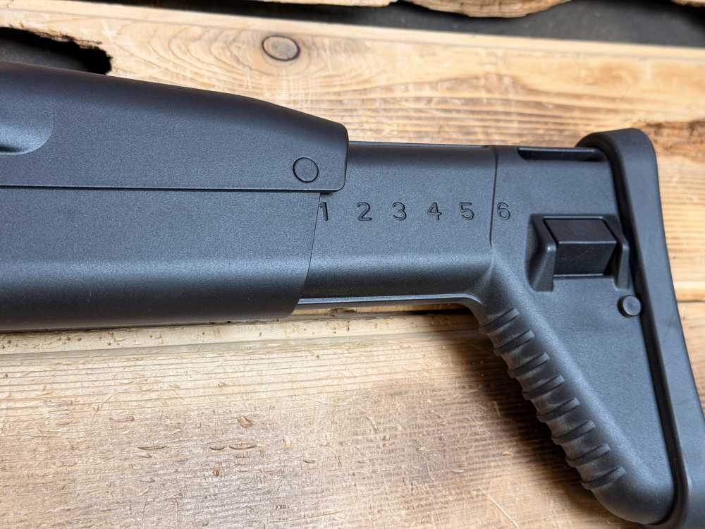 FN SCAR 16S Black 5.56 NATO Rifle – New Condition W/box-img-8
