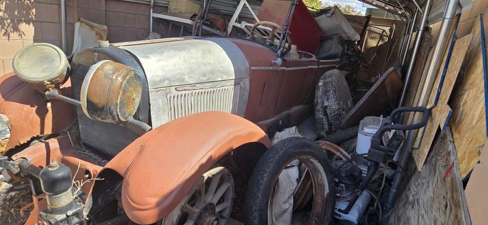 1925 CADILLAC  CONVERTABLE  4 door  project  make offer !-img-2