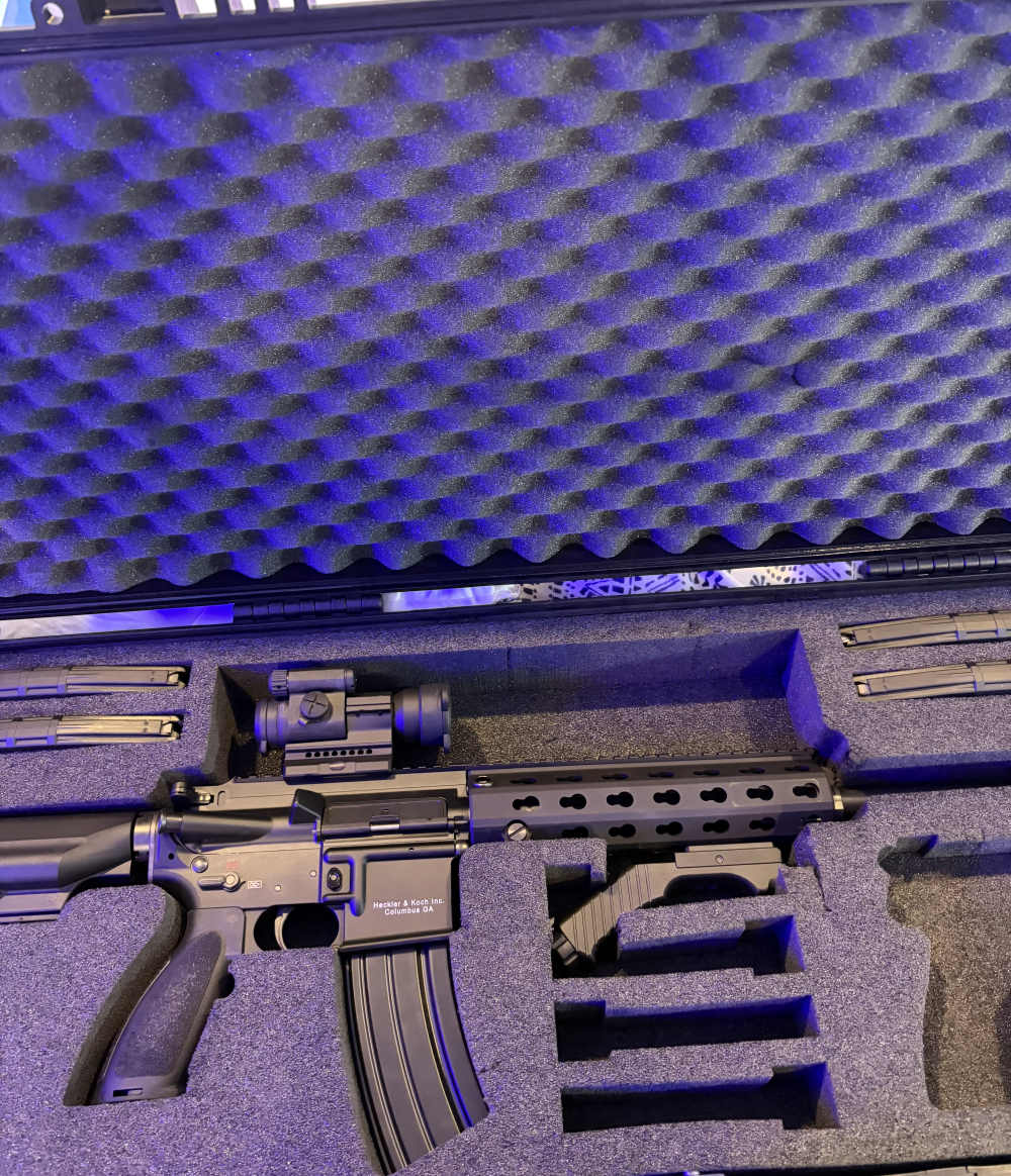 Heckler & Koch MR556A1, Hard Case, 5 mags, Aimpoint Red Dot, Ammo & Cans-img-25