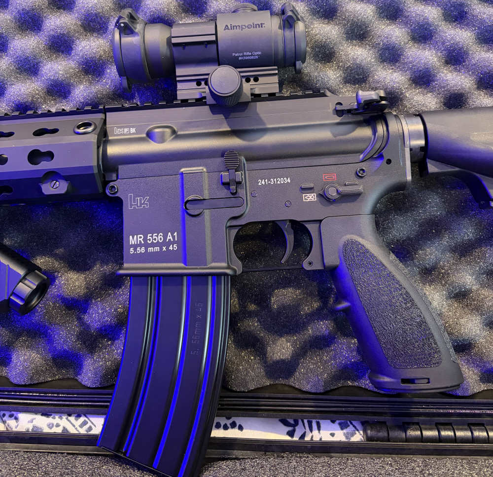 Heckler & Koch MR556A1, Hard Case, 5 mags, Aimpoint Red Dot, Ammo & Cans-img-12