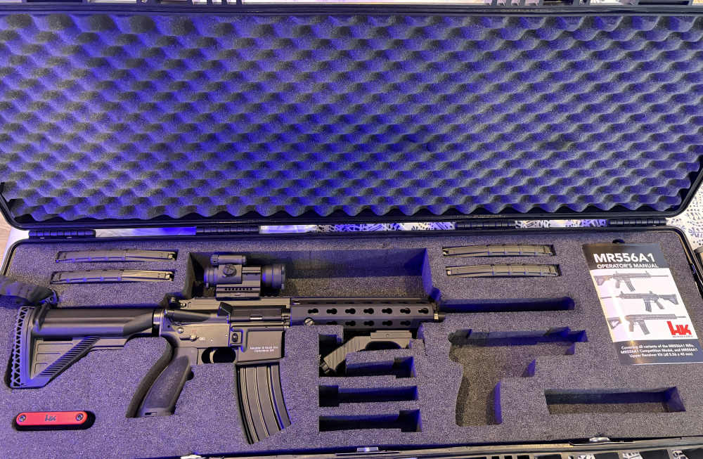 Heckler & Koch MR556A1, Hard Case, 5 mags, Aimpoint Red Dot, Ammo & Cans-img-21