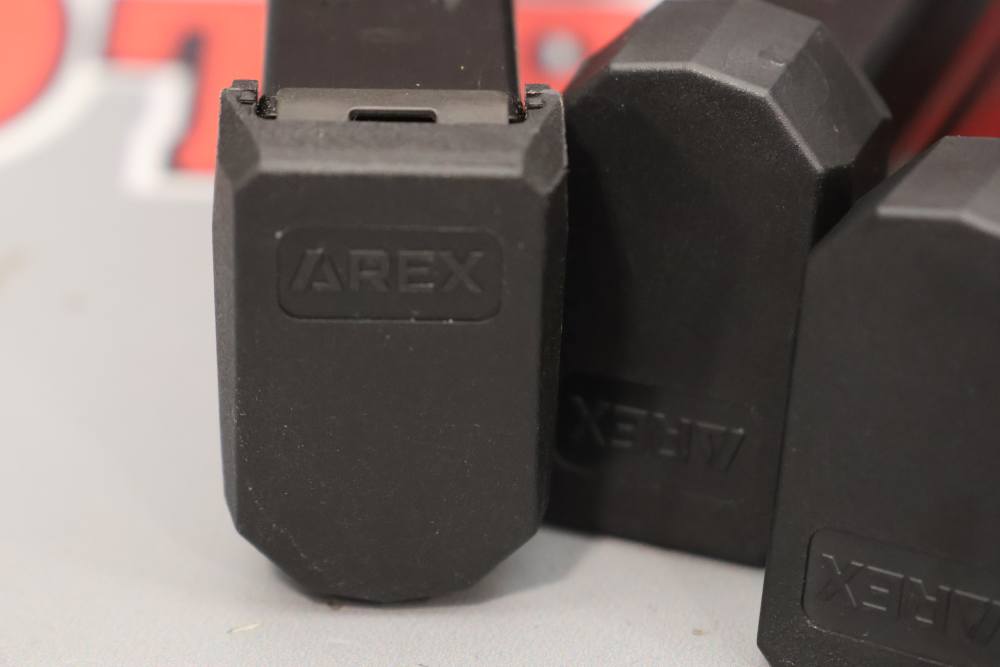 Lot O' Three (3) AREX 9mm 17rd Pistol Mags w/ Pouch-img-5