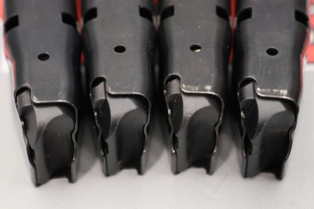 Lot O' Four (4) SIG P365 9mm 15rd Pistol Magazines w/ Pouch-img-3