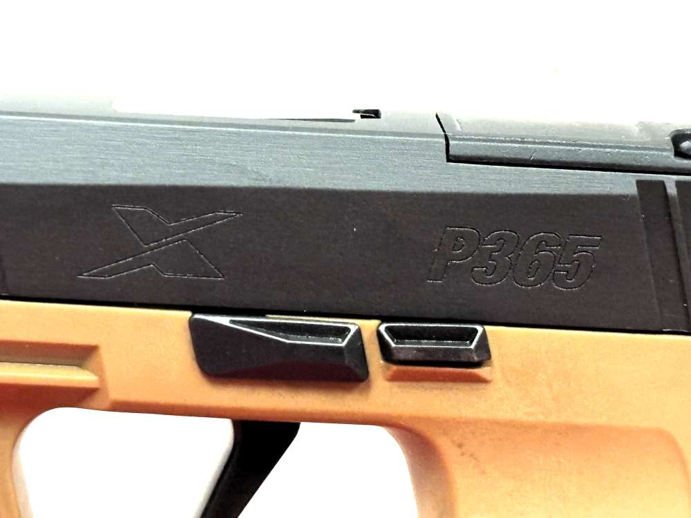 Factory New Sig P365XL 9mm Mag & Holster Combo Two Tone Coyote No Reserve!-img-1