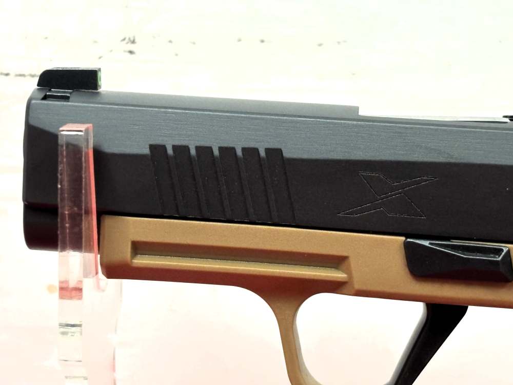 Factory New Sig P365XL 9mm Mag & Holster Combo Two Tone Coyote No Reserve!-img-4