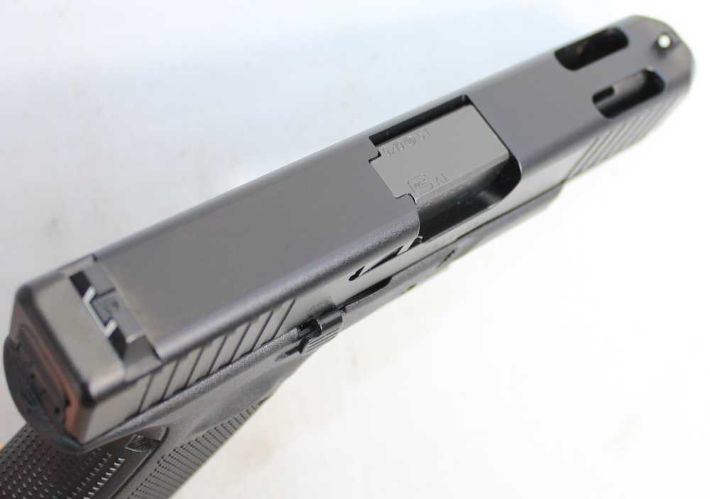LNIB GLOCK G45C V 9MM 4" BBL COMPENSATED W/ BOX & 3-MAGS-img-2