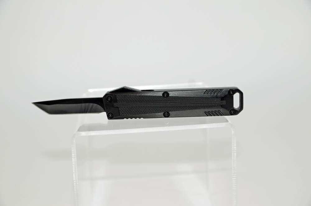 Black Tanto Blade Automatic OTF Knife with Belt Clip & Lanyard Hole -img-3