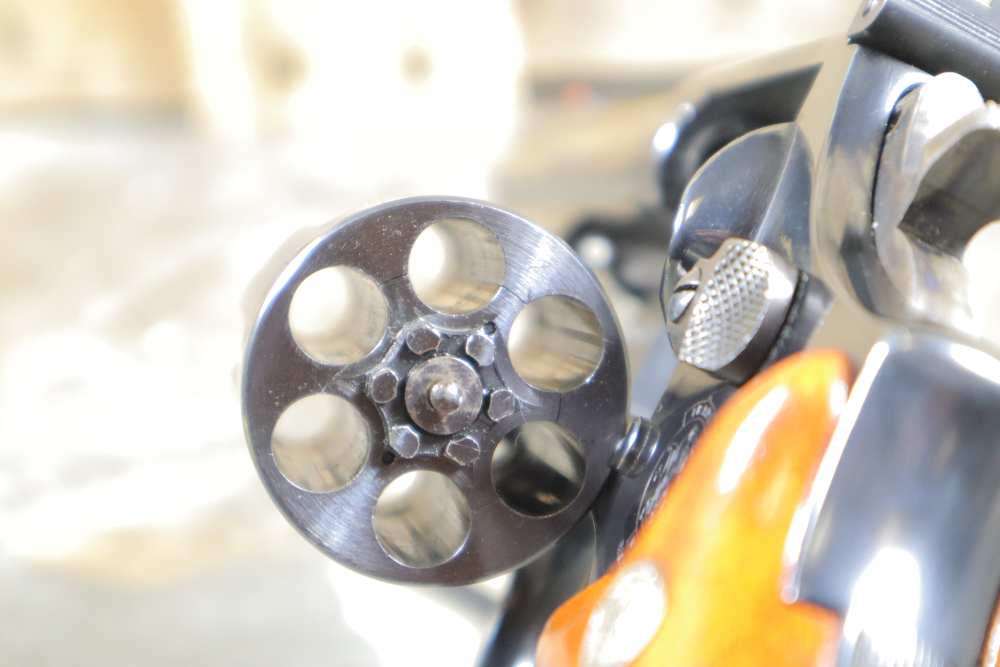 Gorgeous Smith & Wesson Model 586 No Dash .357Mag Penny Bid NO RESERVE-img-60