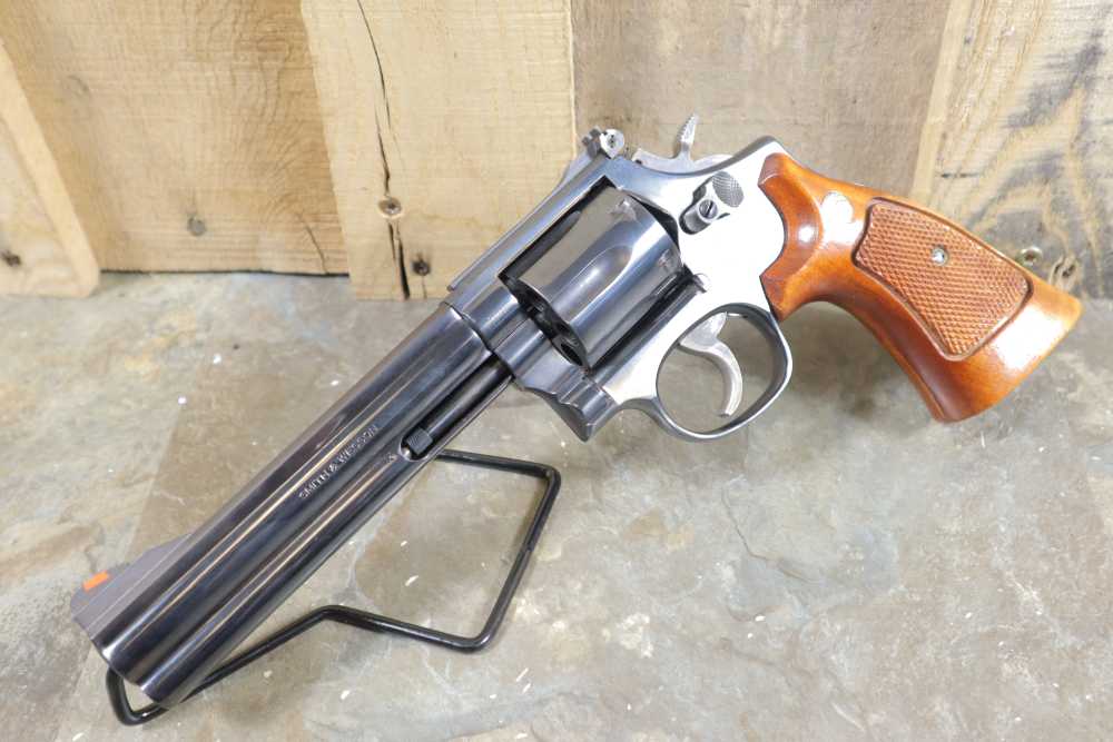 Gorgeous Smith & Wesson Model 586 No Dash .357Mag Penny Bid NO RESERVE-img-4