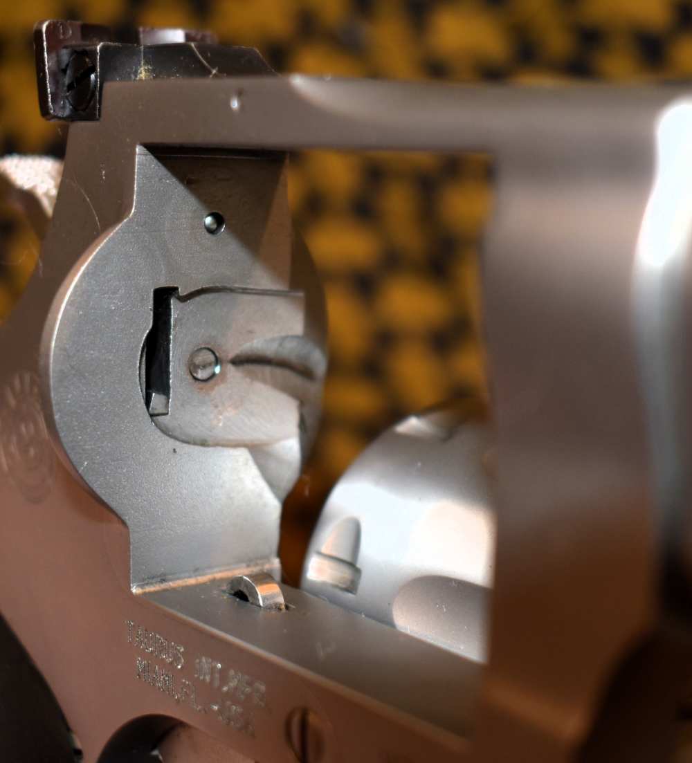 Taurus Tracker 627 6 Inch Barrel Handgun Hunter .357 Mag 7 Shot Old Model-img-4