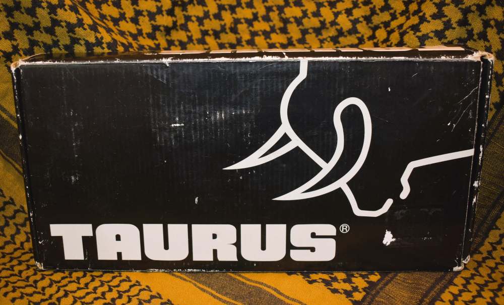 Taurus Tracker 627 6 Inch Barrel Handgun Hunter .357 Mag 7 Shot Old Model-img-0