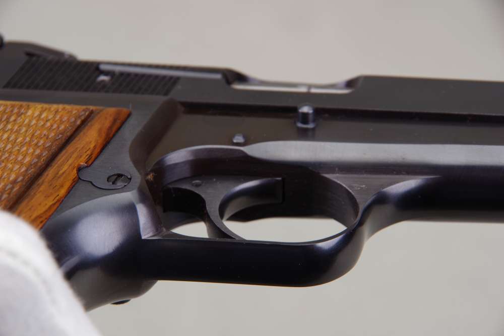 All Original 1972 Browning Hi-Power 9mm 4.5'' Blue 99%-img-21