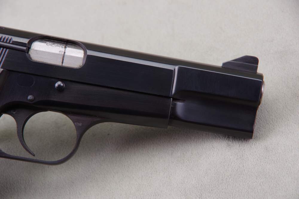 All Original 1972 Browning Hi-Power 9mm 4.5'' Blue 99%-img-10