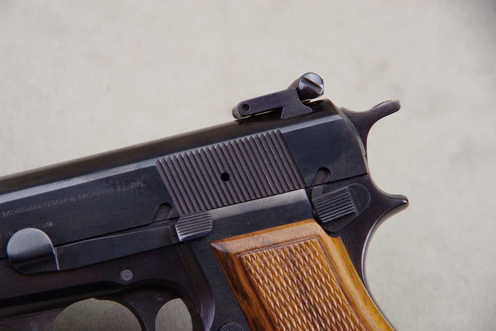 All Original 1972 Browning Hi-Power 9mm 4.5'' Blue 99%-img-6