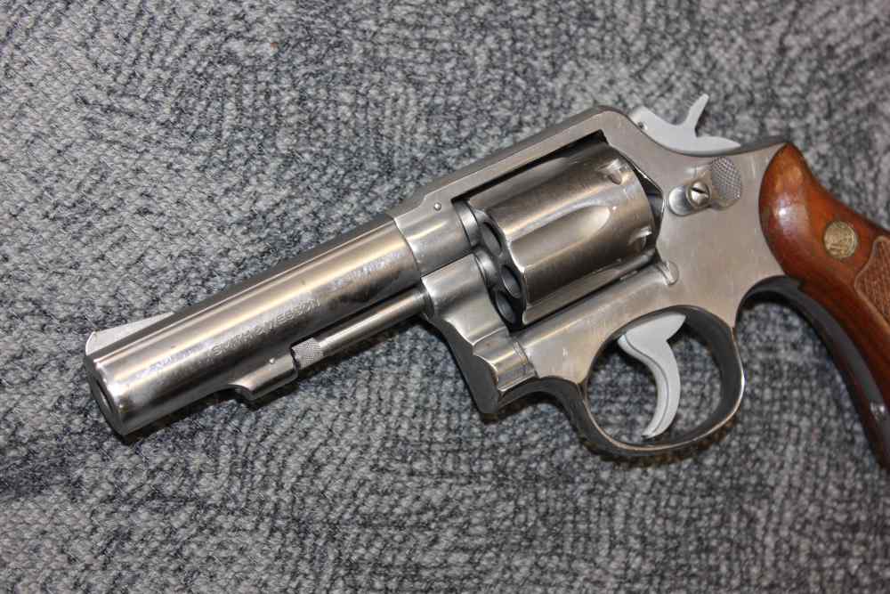 Pre-Lock Smith & Wesson model 64-1 pinned barrel revolver! Free Shipping!-img-2