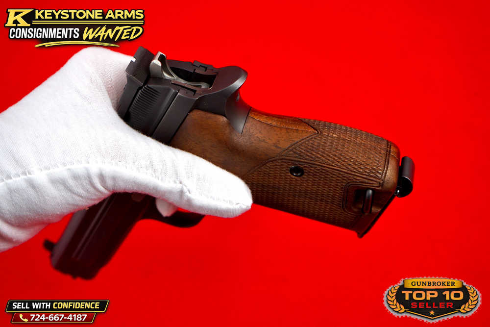 Spectacular Sig SIGARMS P210-6 Target 9MM Original Case & Test Target-img-16