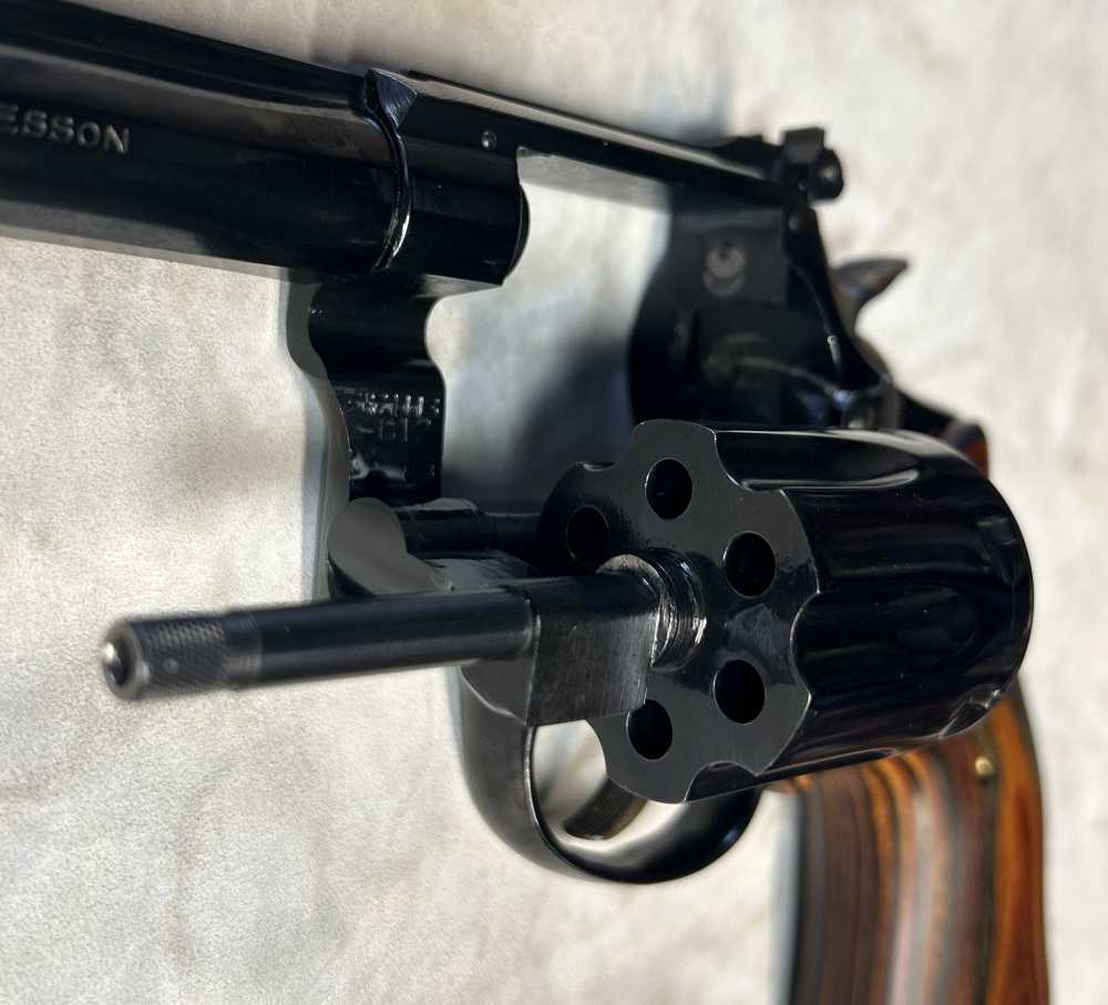 Smith & Wesson 18-3 22LR 4" BBL Combat Masterpiece *USED*-img-2