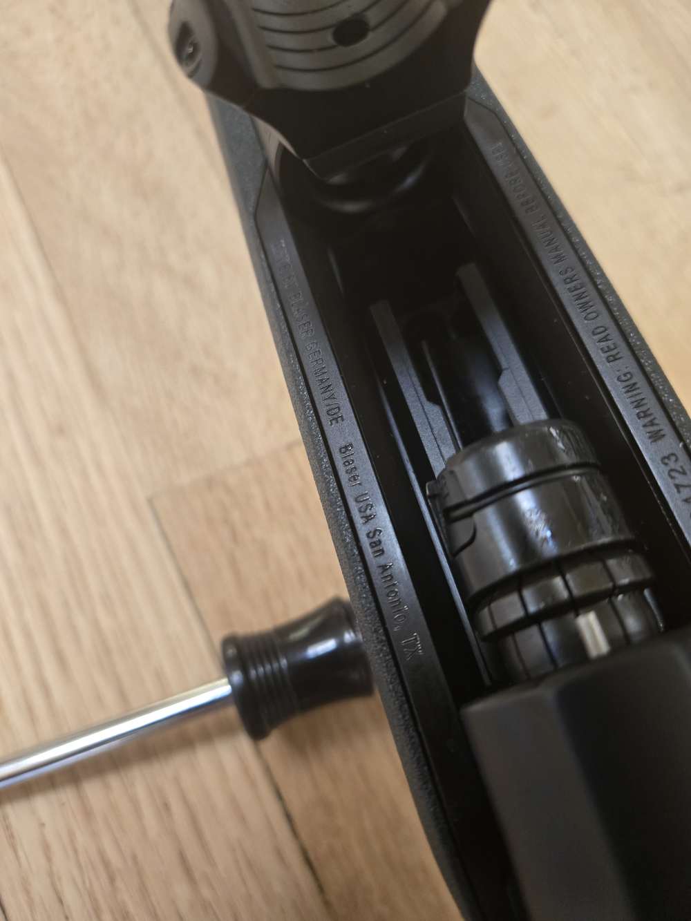 Blaser R8 Professional Left Hand 30-06  w/ Pelican case-img-2