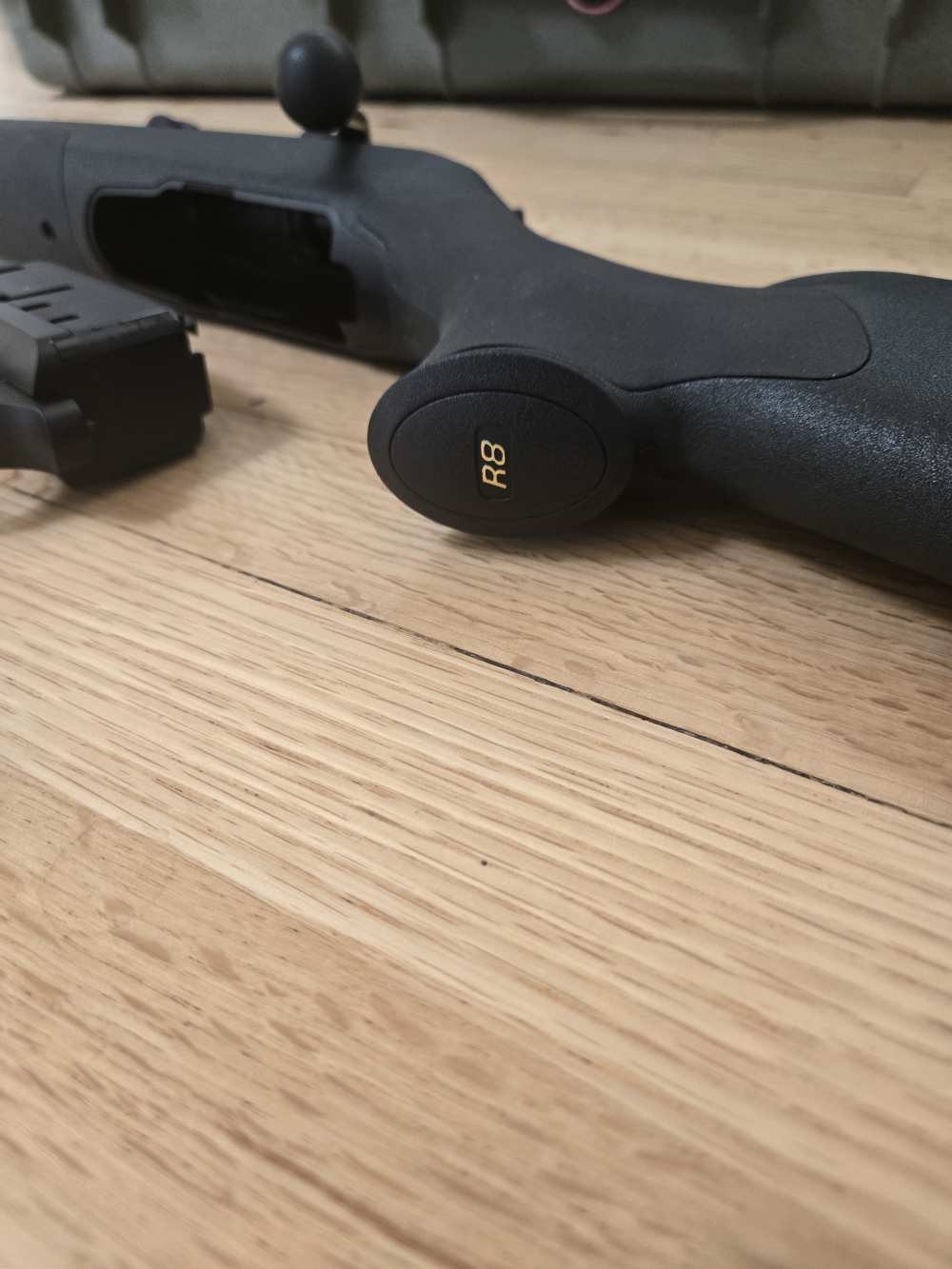 Blaser R8 Professional Left Hand 30-06  w/ Pelican case-img-7