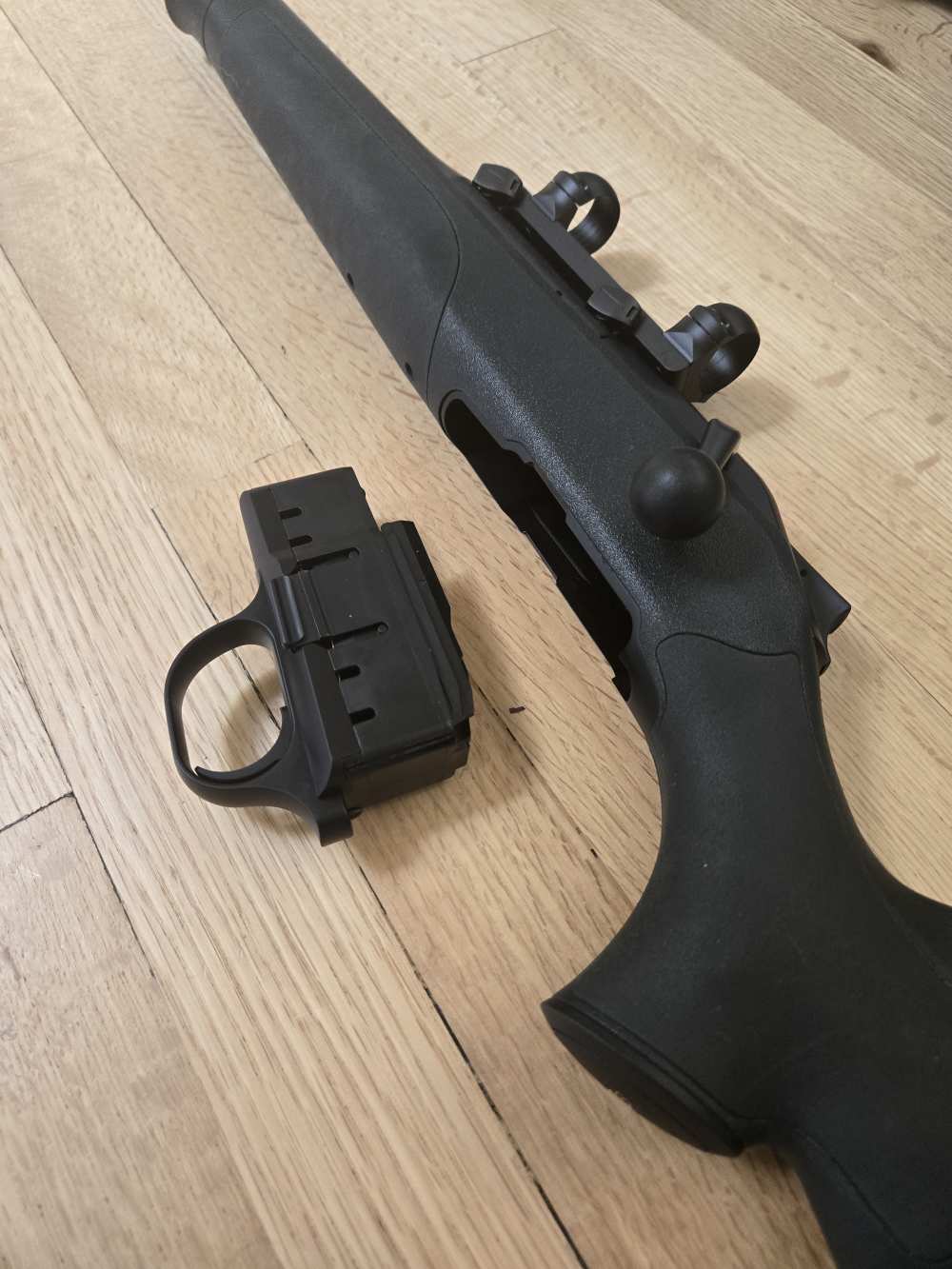 Blaser R8 Professional Left Hand 30-06  w/ Pelican case-img-5