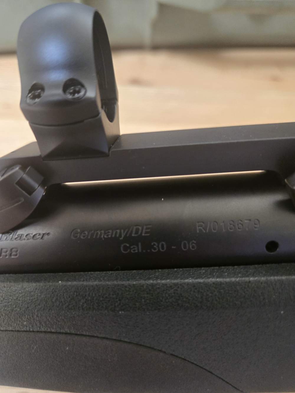 Blaser R8 Professional Left Hand 30-06  w/ Pelican case-img-1
