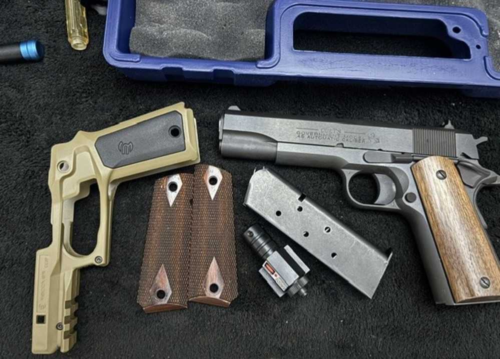 COLT 1911 GOVERNMENT MODEL .45ACP-img-3