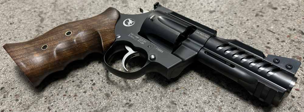 Nighthawk Custom Korth NXR 44 Magnum 4" Revolver .44 MAG Walnut 0414-img-2