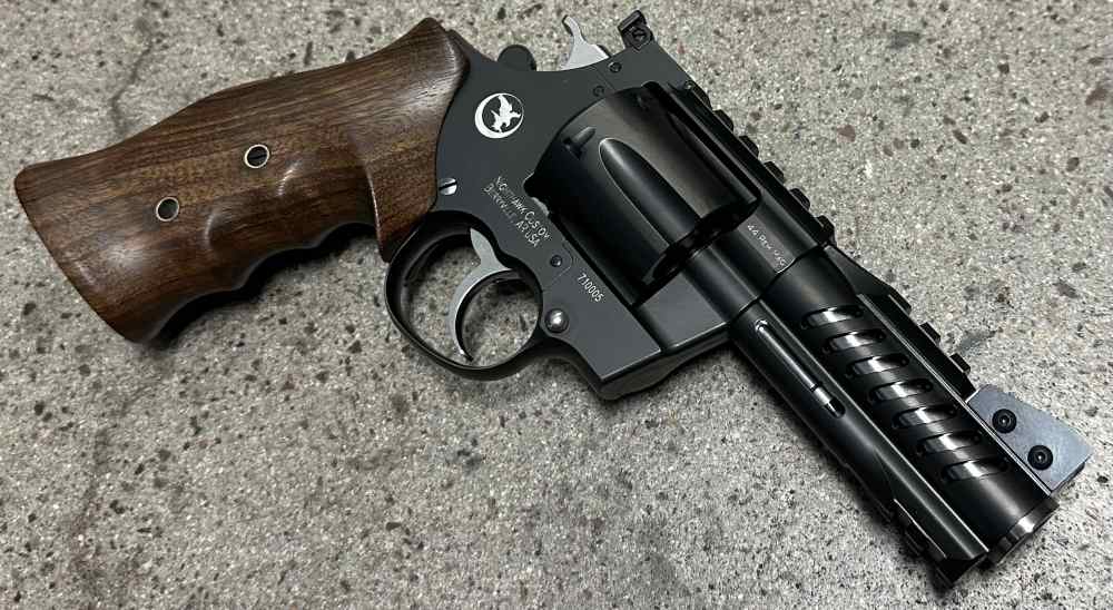 Nighthawk Custom Korth NXR 44 Magnum 4" Revolver .44 MAG Walnut 0414-img-1