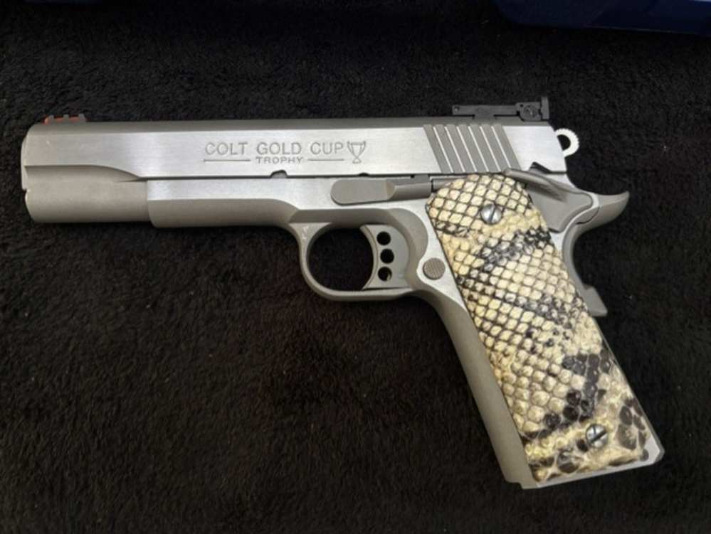 Colt Gold Cup 9mm-img-3
