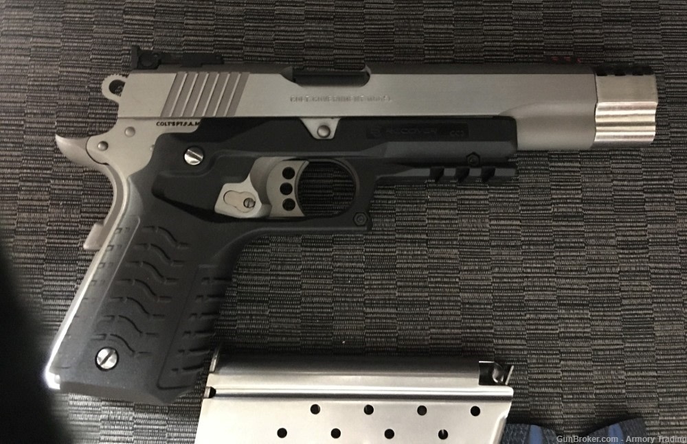 Colt Gold Cup 9mm-img-11