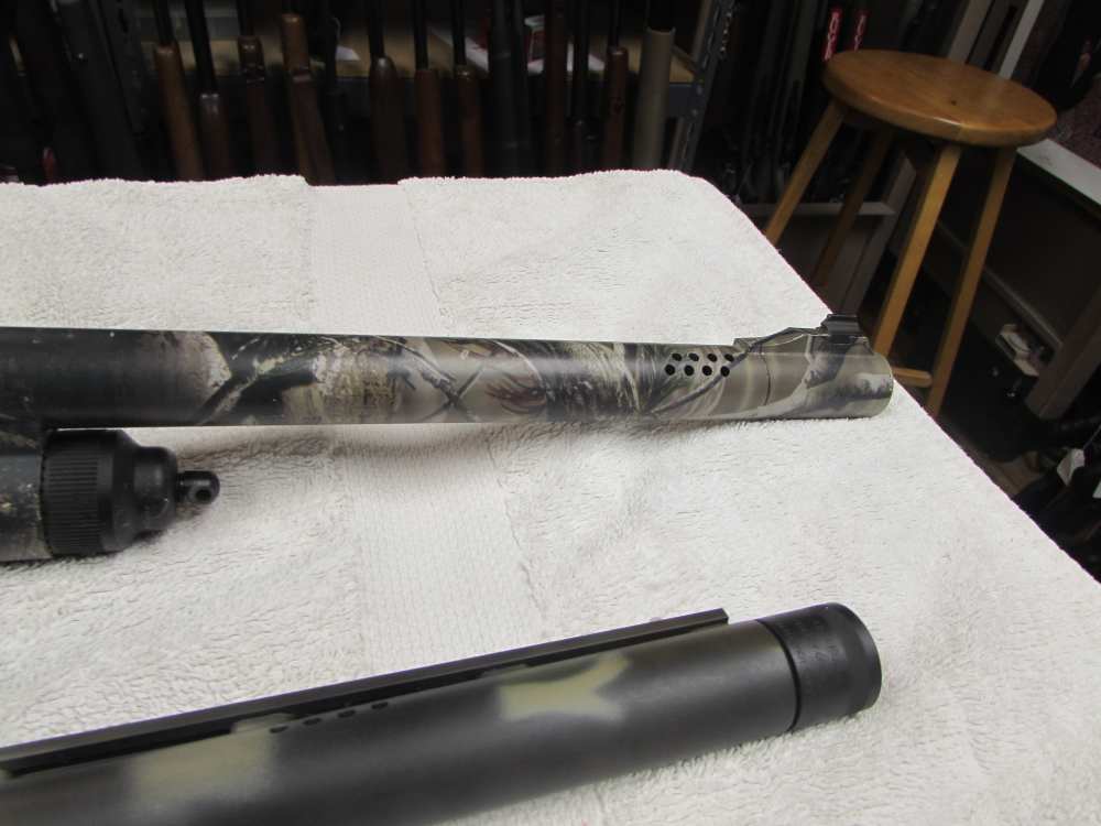 Mossberg 835 12 Ga 3" mag 24" rifle bbl for deer and 24" Turkey bbl & scope-img-7