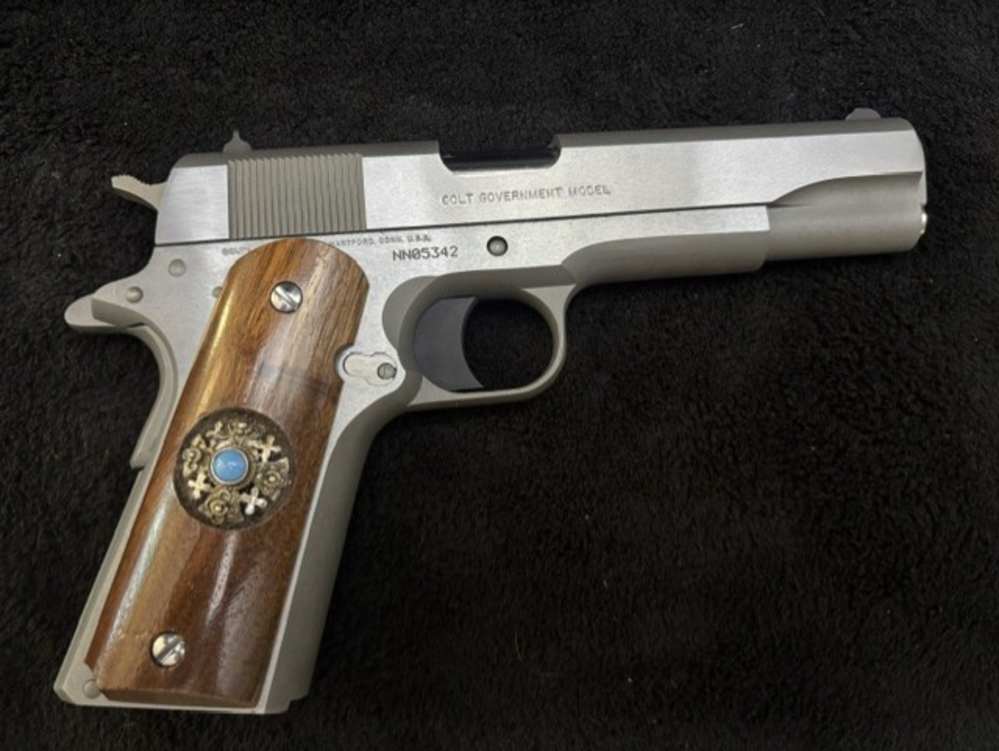 Colt government 1911 model stainless steel 9mm-img-2