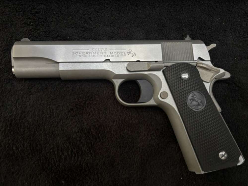 Colt government 1911 model stainless steel 9mm-img-1