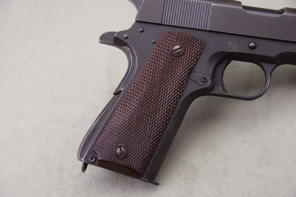 All Original 1943 Remington-Rand 1911A1 45 ACP 5'' Parkerized 96%-img-11